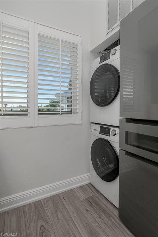 730 Elkcam Cir 302, Marco Island, FL 34145-20