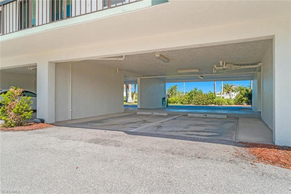 730 Elkcam Cir 302, Marco Island, FL 34145-35