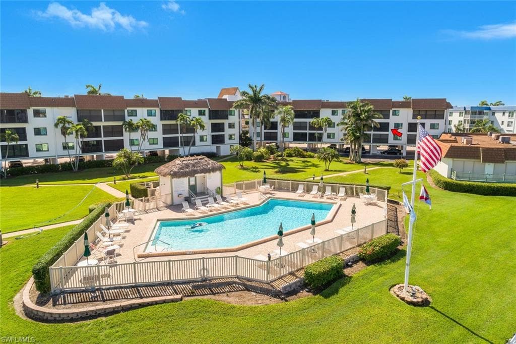 730 Elkcam Cir 302, Marco Island, FL 34145-7