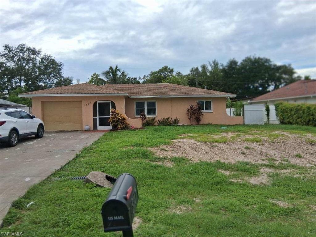 3147 55th Ter SW, Naples, FL 34116-1