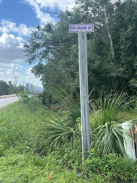 2 Rio Grande Dr, Bonita Springs, FL 34135-16