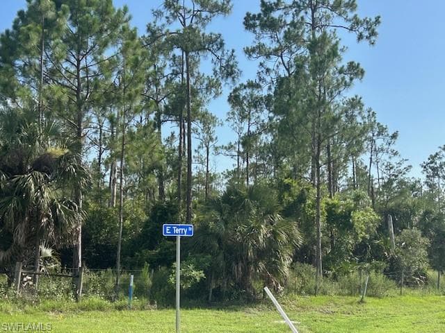 2 Rio Grande Dr, Bonita Springs, FL 34135-3