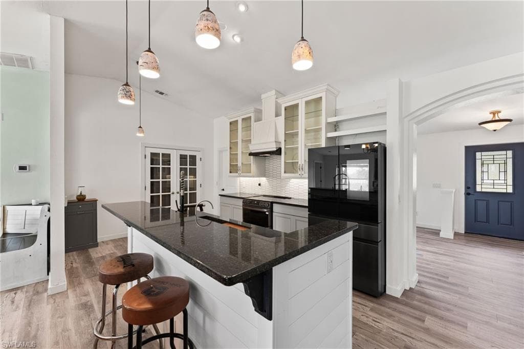 4420 43rd Ave NE, Naples, FL 34120-8