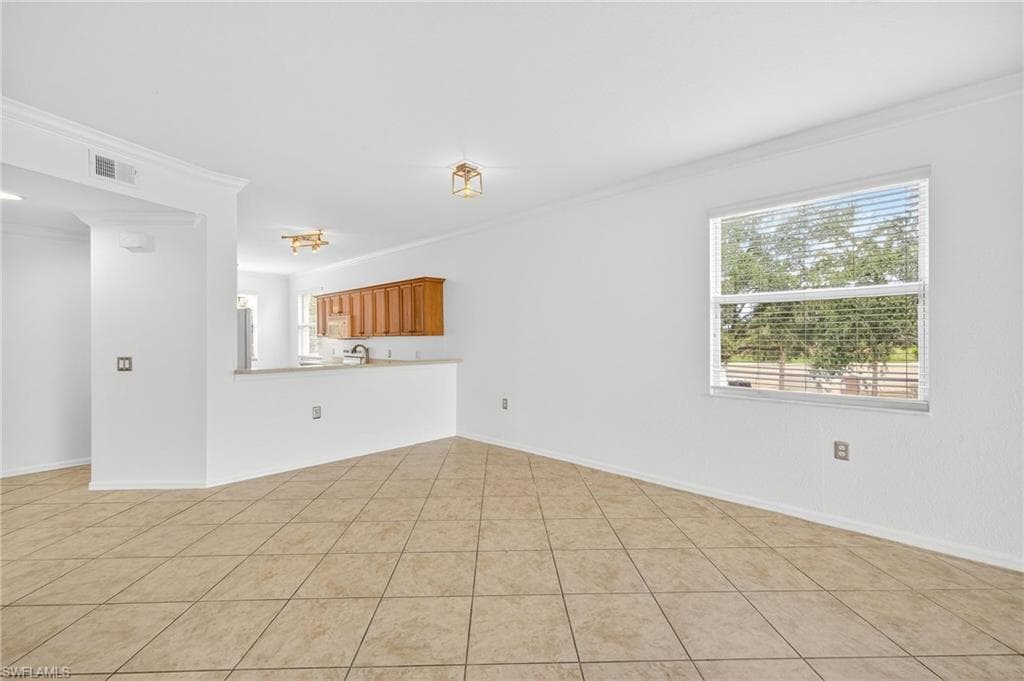 8470 Kingbird Loop 1021, Estero, FL 33967-10