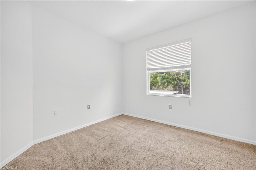 8470 Kingbird Loop 1021, Estero, FL 33967-22