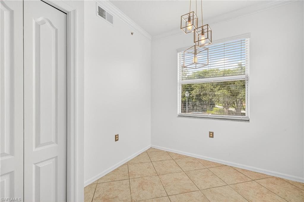 8470 Kingbird Loop 1021, Estero, FL 33967-8
