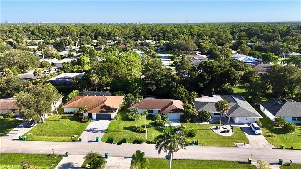 4539 Parrot Ave, Naples, FL 34104-17