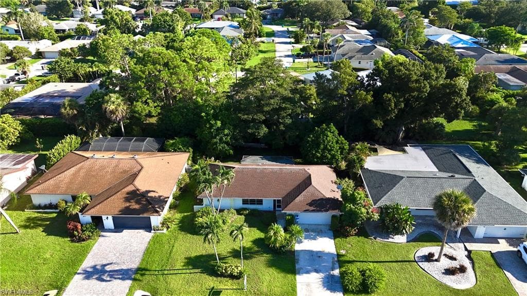 4539 Parrot Ave, Naples, FL 34104-18