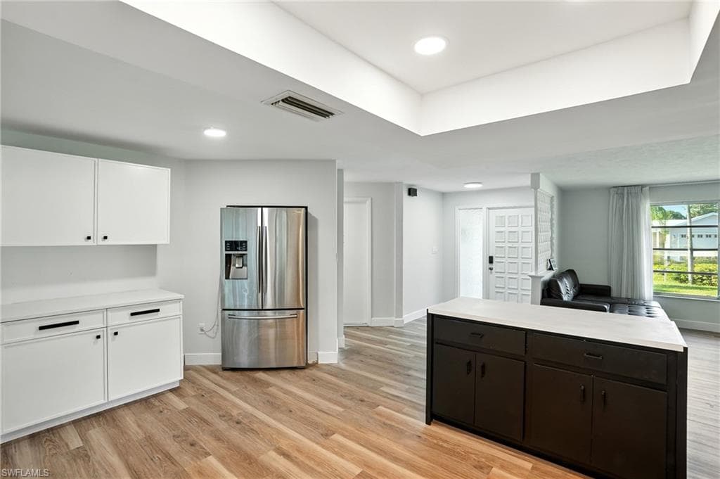 4539 Parrot Ave, Naples, FL 34104-8