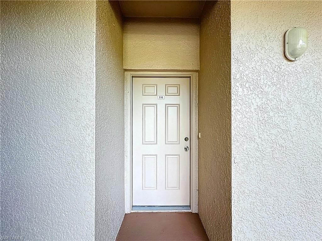 8570 Kingbird Loop 516, Estero, FL 33967-3
