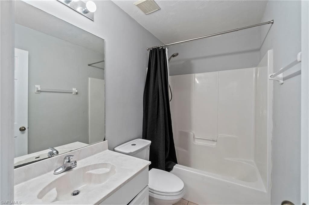3421 20th Ave NE, Naples, FL 34120-16