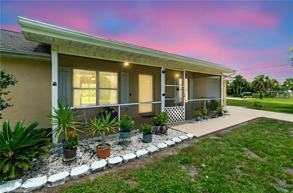 3421 20th Ave NE, Naples, FL 34120-5