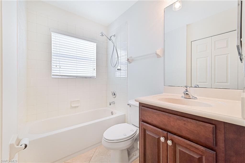 11103 Yellow Poplar Dr, Fort Myers, FL 33913-19