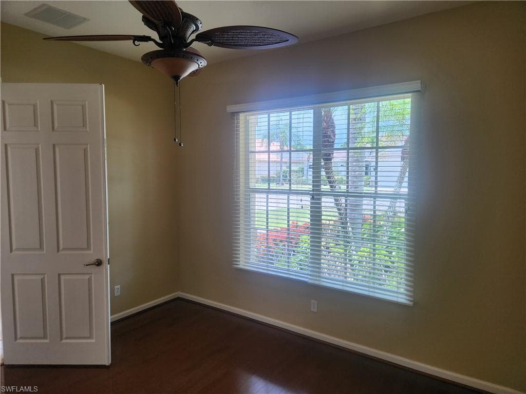 7914 Founders Cir, Naples, FL 34104-5