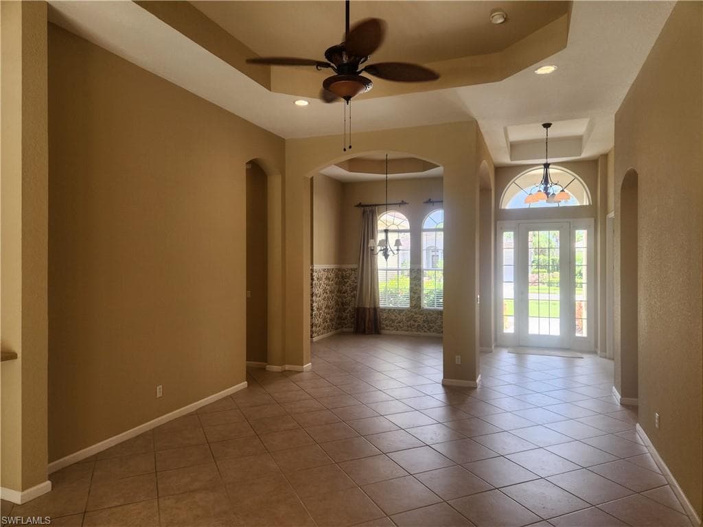7914 Founders Cir, Naples, FL 34104-7