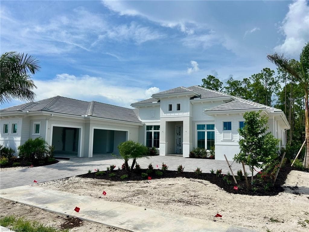 9587 Caymas Way, Naples, FL 34114-1