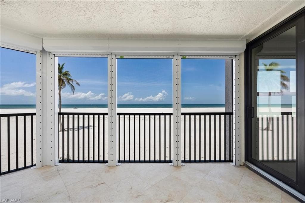 7650 Estero Blvd 202, Fort Myers Beach, FL 33931-21