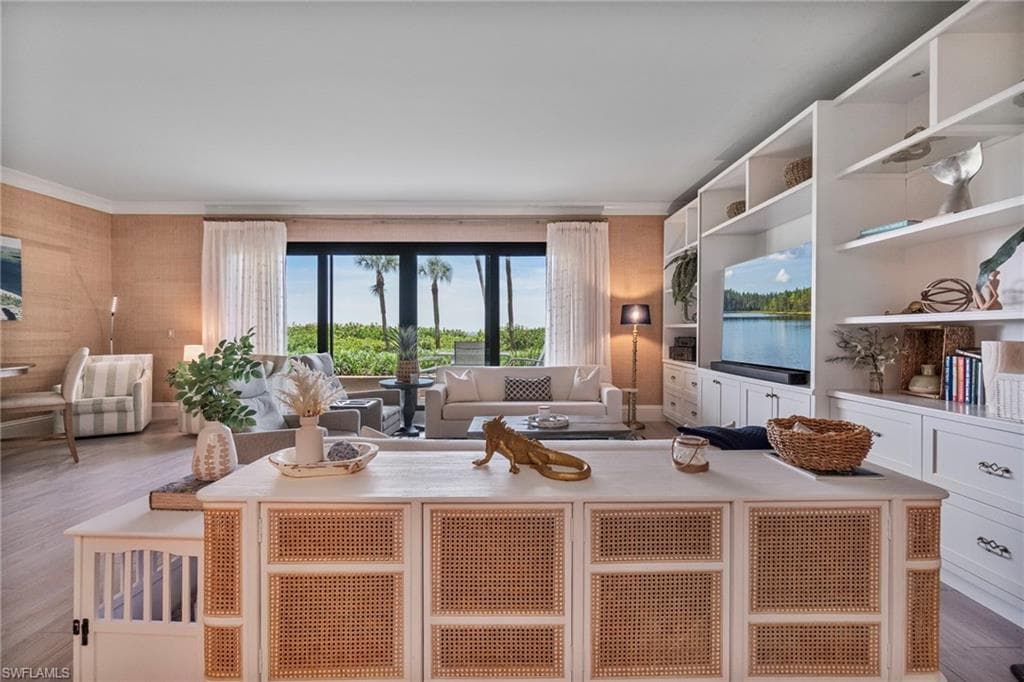 176 Collier Blvd 101, Marco Island, FL 34145-19