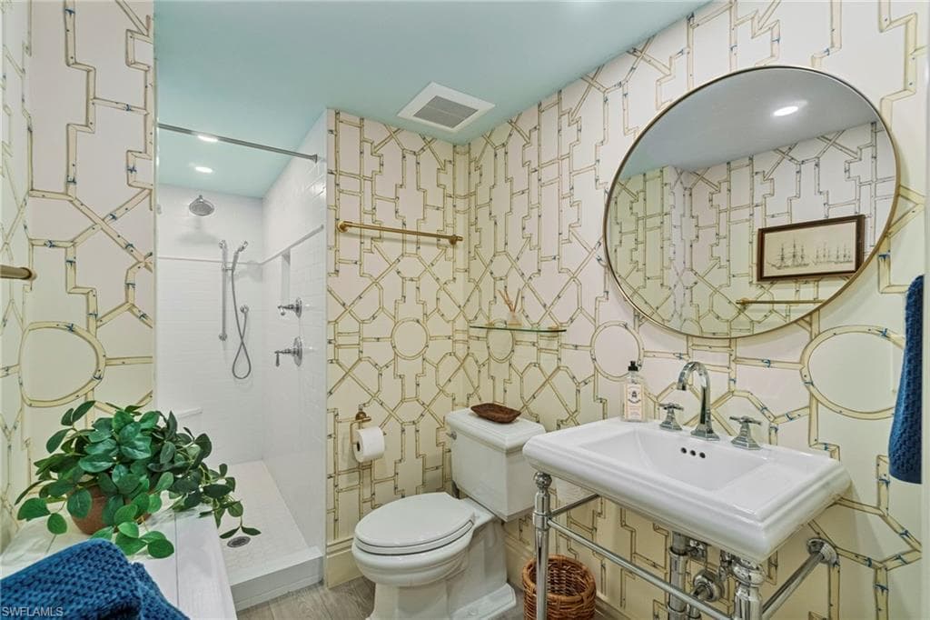 176 Collier Blvd 101, Marco Island, FL 34145-40