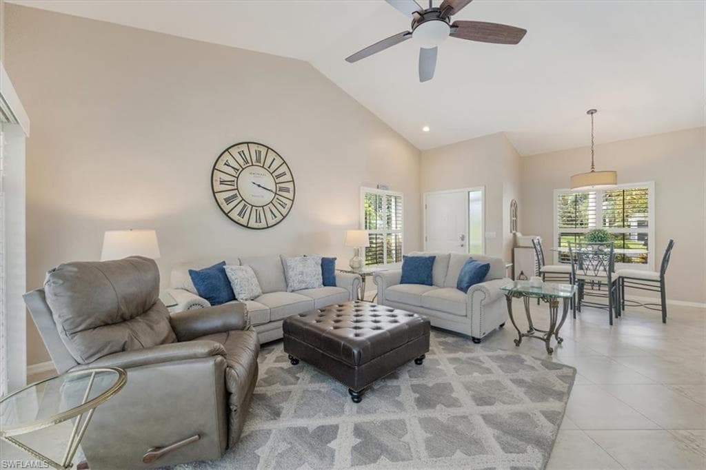 965 Partridge Cir 102, Naples, FL 34104-4