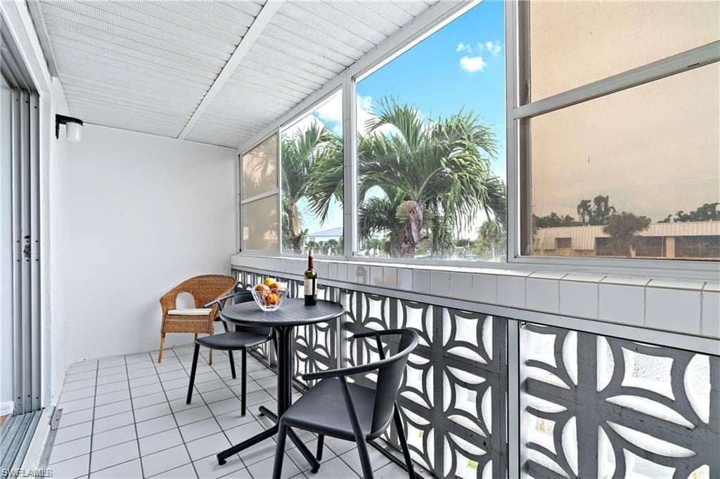 708 Victoria Dr 208, Cape Coral, FL 33904-11