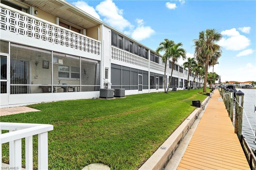 708 Victoria Dr 208, Cape Coral, FL 33904-29