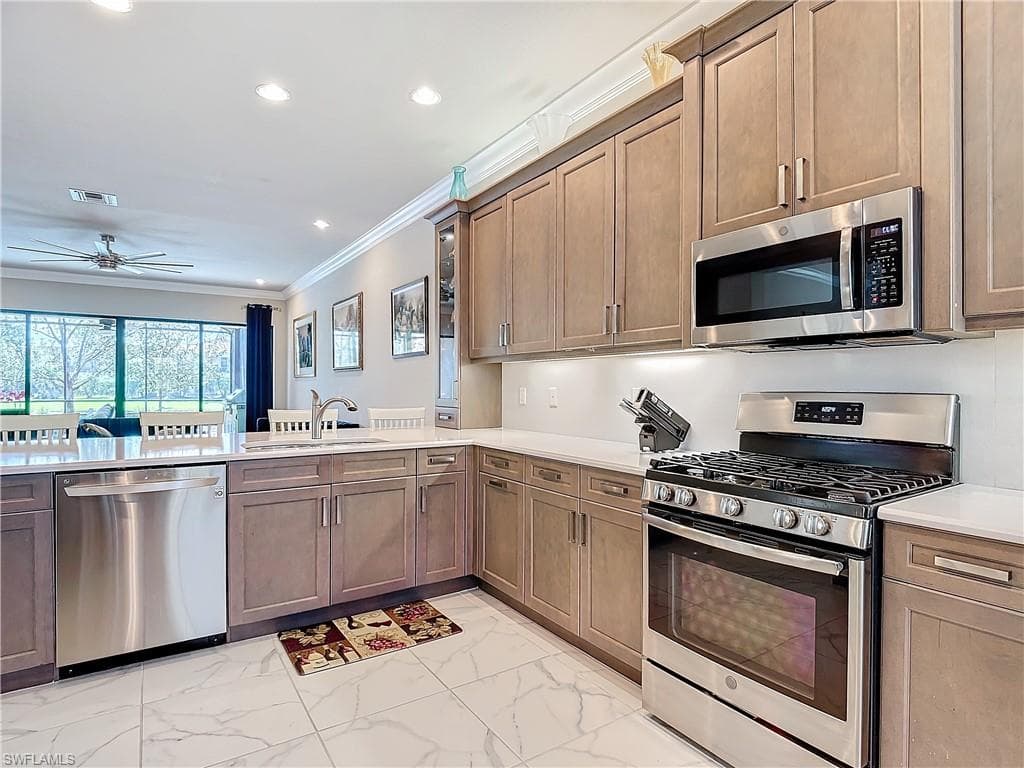 4310 Aurora St, Naples, FL 34119-13