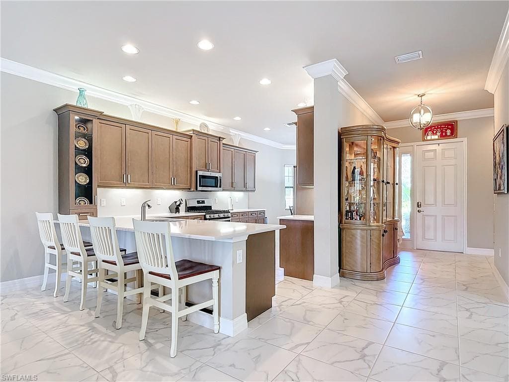 4310 Aurora St, Naples, FL 34119-17