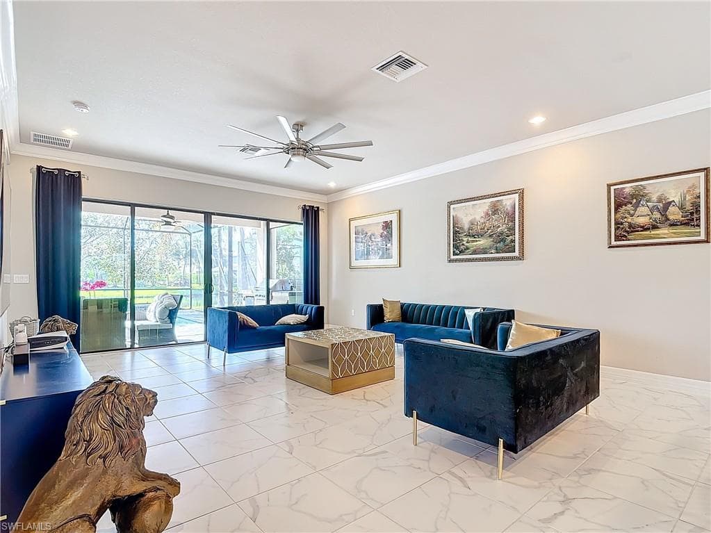 4310 Aurora St, Naples, FL 34119-23
