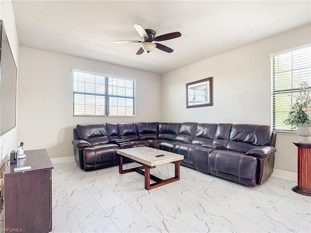 4310 Aurora St, Naples, FL 34119-29
