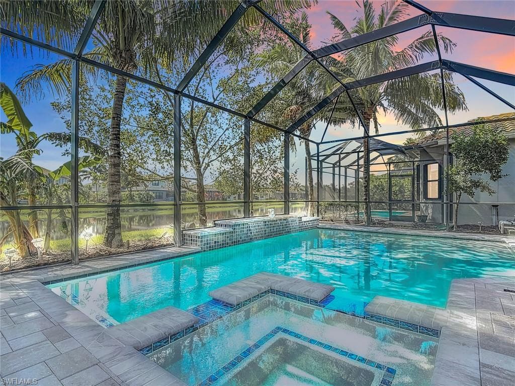 4310 Aurora St, Naples, FL 34119-3