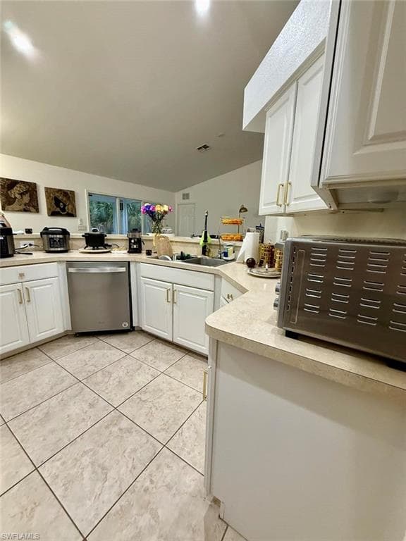 4235 34th Ave SE, Naples, FL 34117-6