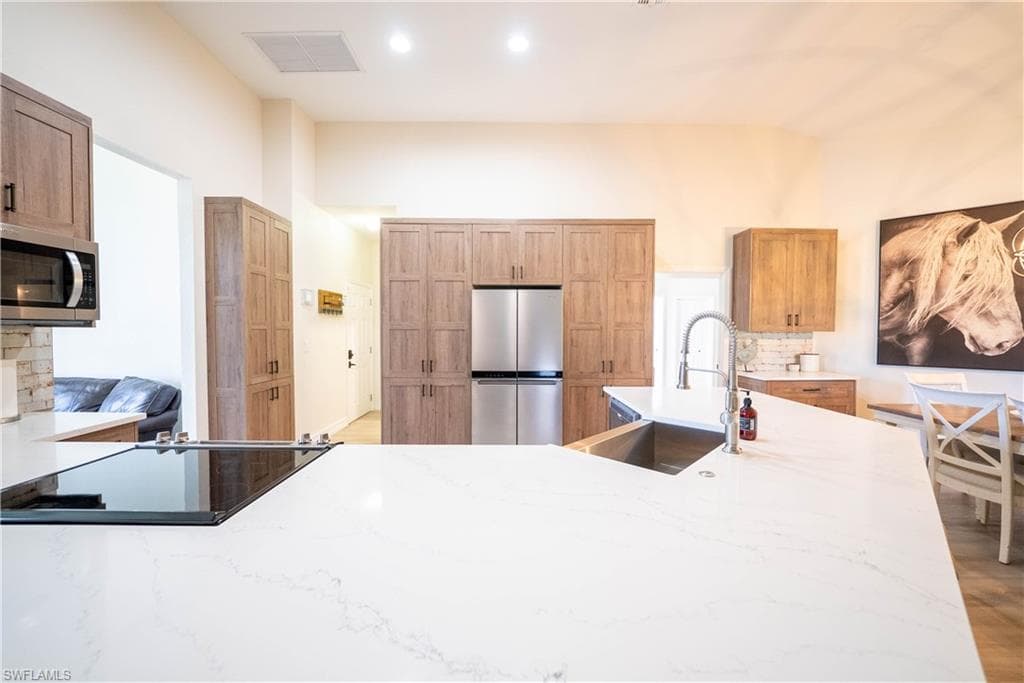 1480 Peach Pl, Naples, FL 34117-10