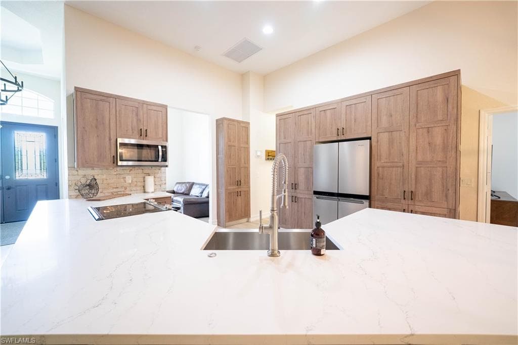 1480 Peach Pl, Naples, FL 34117-11