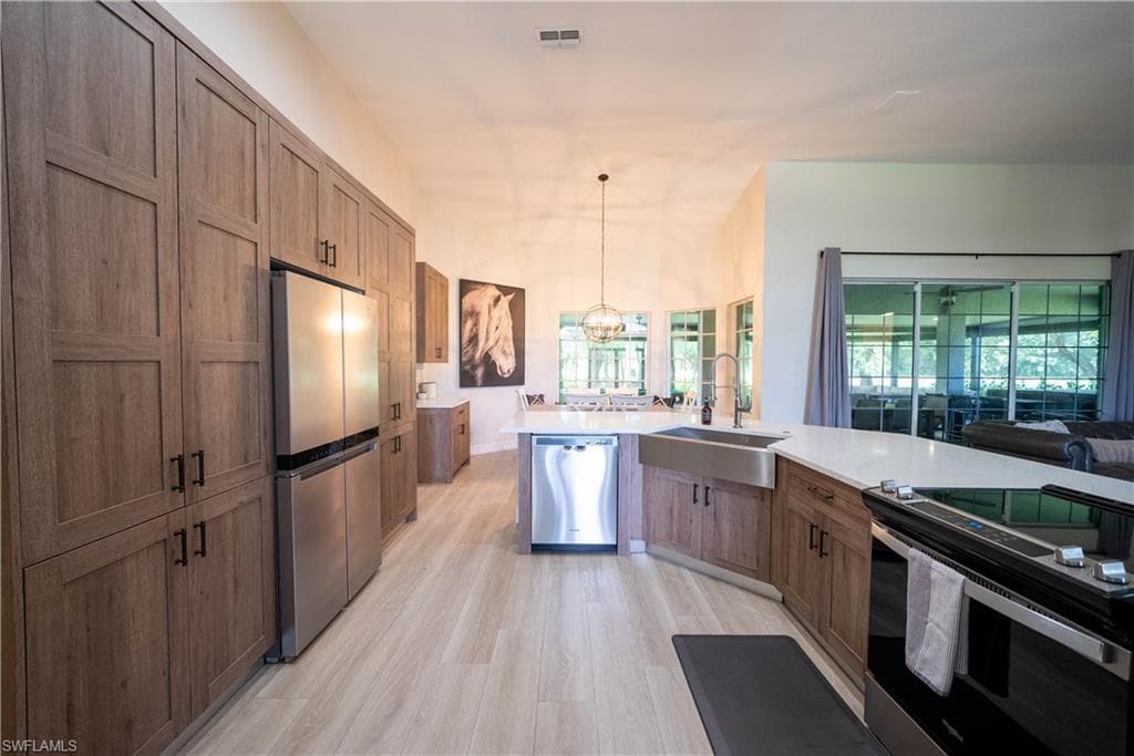1480 Peach Pl, Naples, FL 34117-12