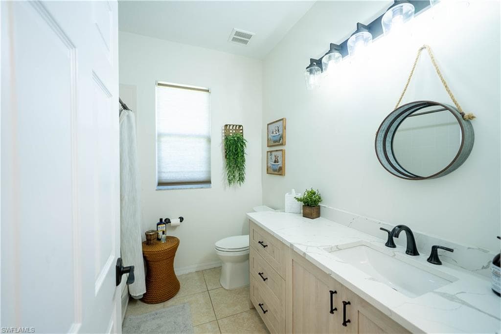1480 Peach Pl, Naples, FL 34117-24
