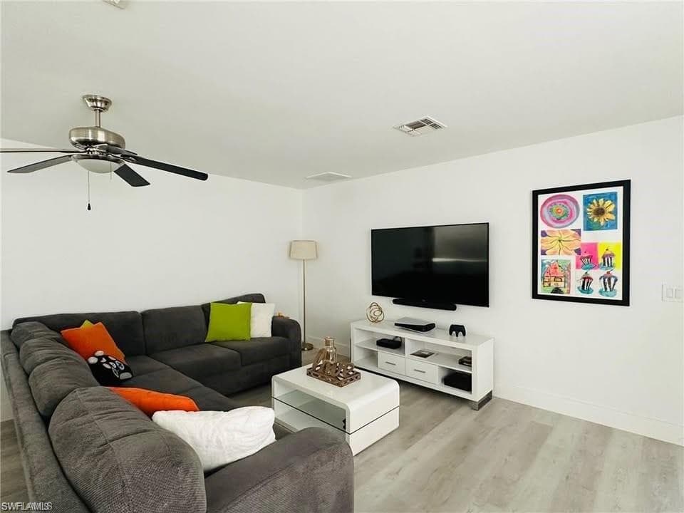 67 Burnt Pine Dr, Naples, FL 34119-25