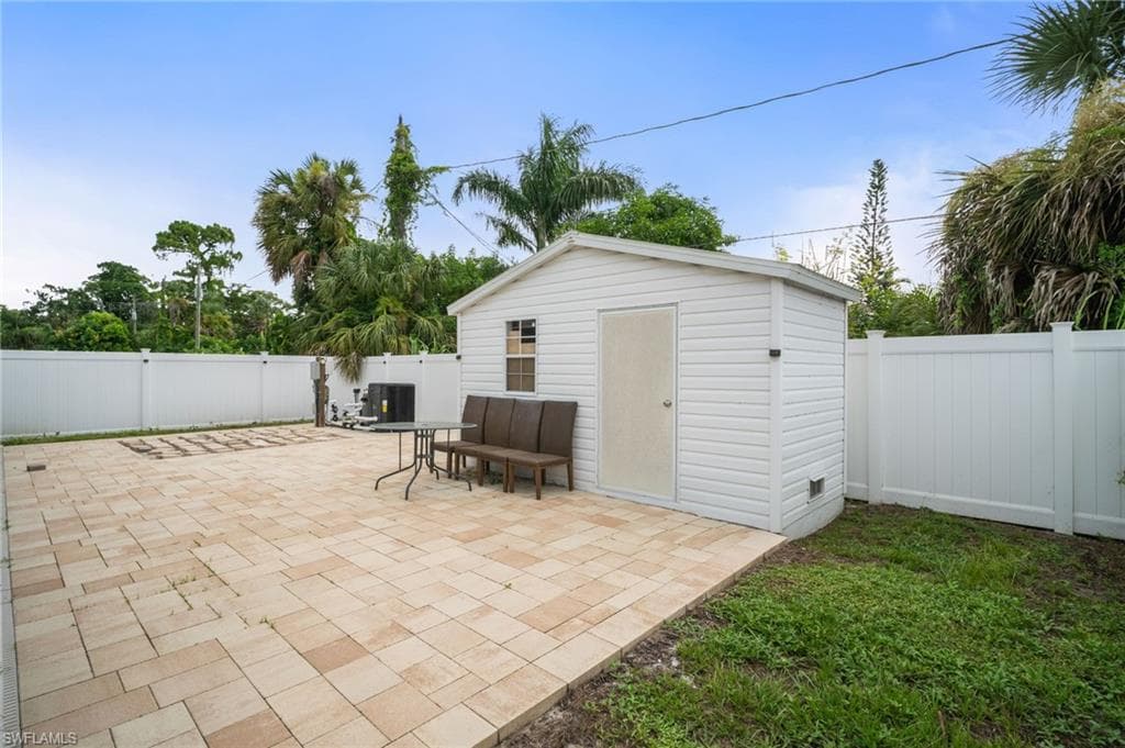 10091 Georgia St, Bonita Springs, FL 34135-12