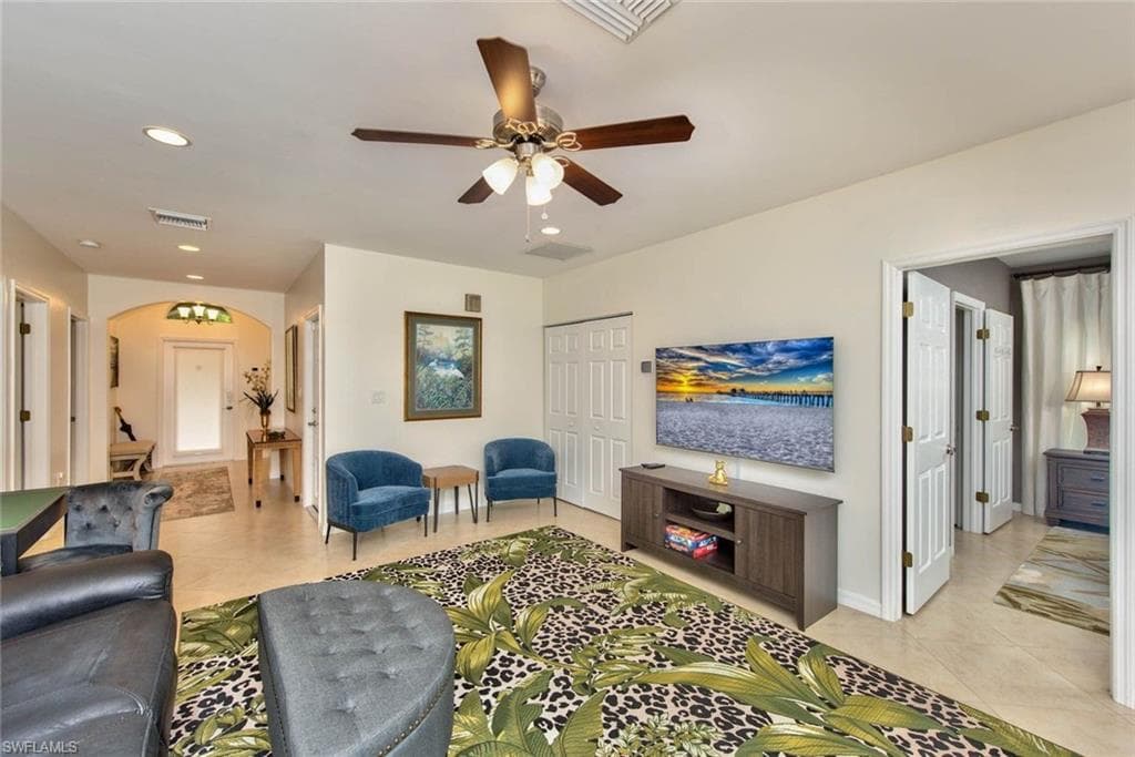 10091 Georgia St, Bonita Springs, FL 34135-14