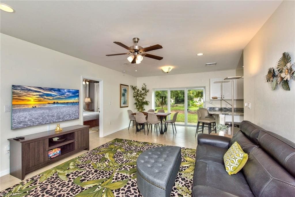 10091 Georgia St, Bonita Springs, FL 34135-16
