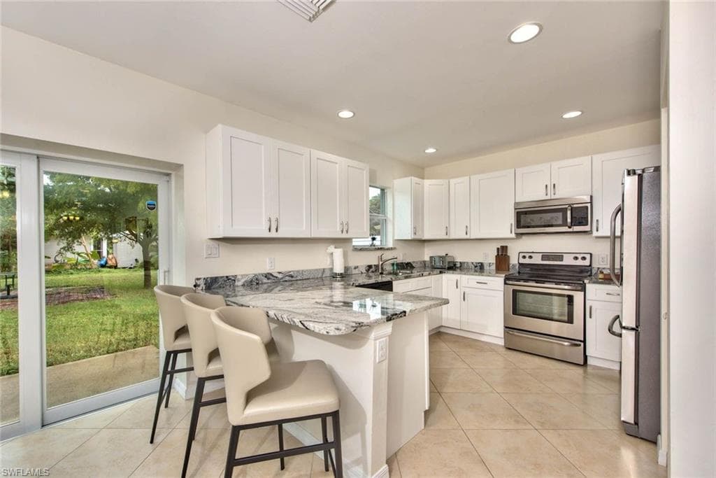 10091 Georgia St, Bonita Springs, FL 34135-19