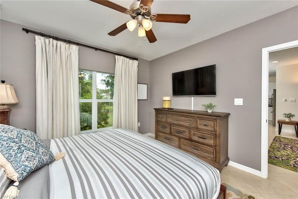 10091 Georgia St, Bonita Springs, FL 34135-24