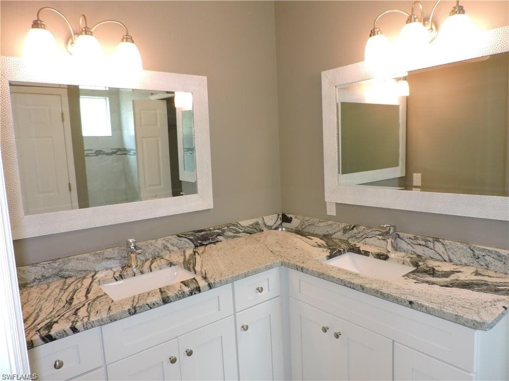 10091 Georgia St, Bonita Springs, FL 34135-25
