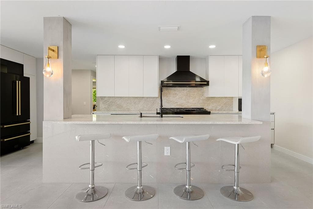 380 Rookery Ct, Marco Island, FL 34145-10