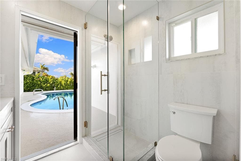 380 Rookery Ct, Marco Island, FL 34145-18