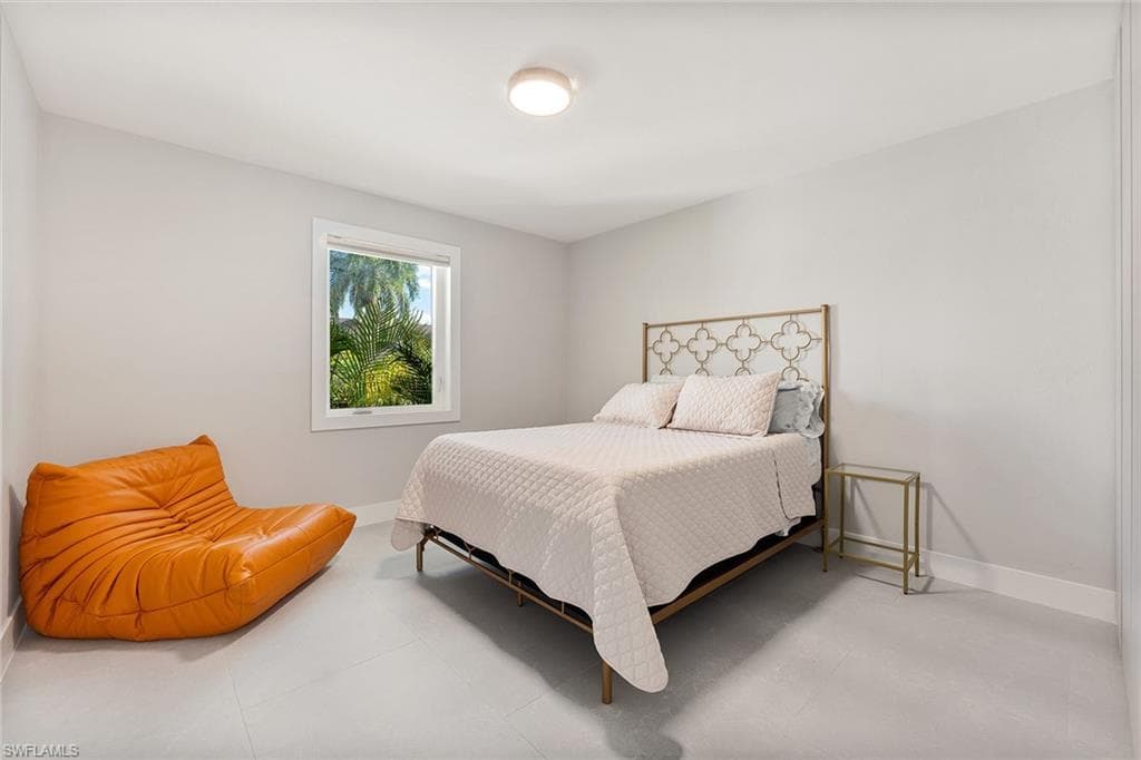 380 Rookery Ct, Marco Island, FL 34145-20