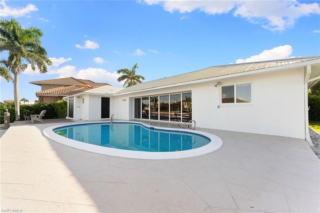 380 Rookery Ct, Marco Island, FL 34145-28