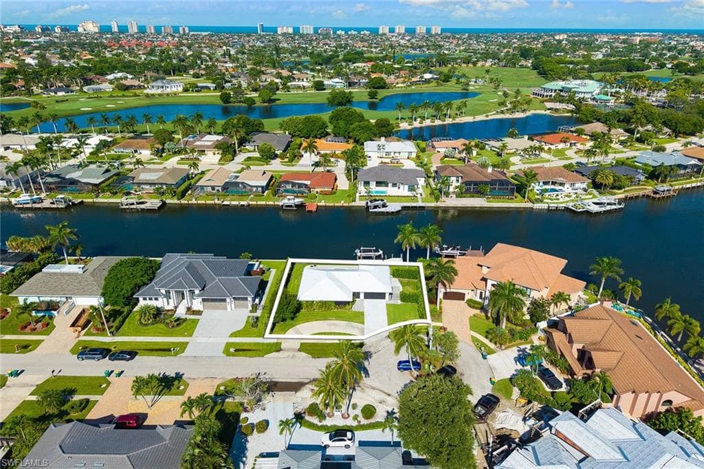 380 Rookery Ct, Marco Island, FL 34145-34