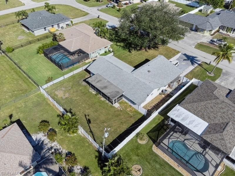 3612 6th Pl, Cape Coral, FL 33914-24