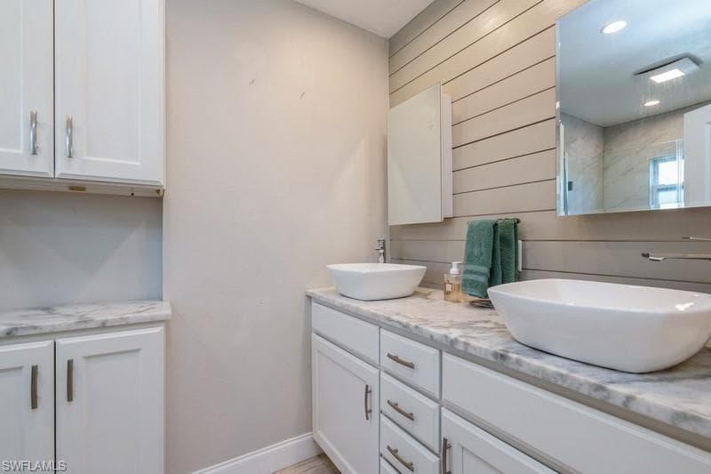 3612 6th Pl, Cape Coral, FL 33914-4